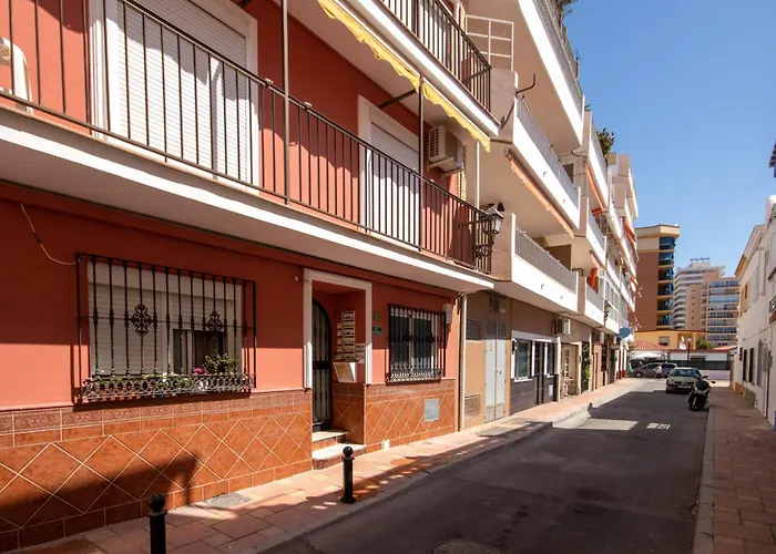 Close To The * 푸엔히롤라